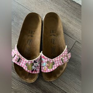 Birki’s Birkenstock Minnie Mouse Menorca Sandals Slides Disney size 6